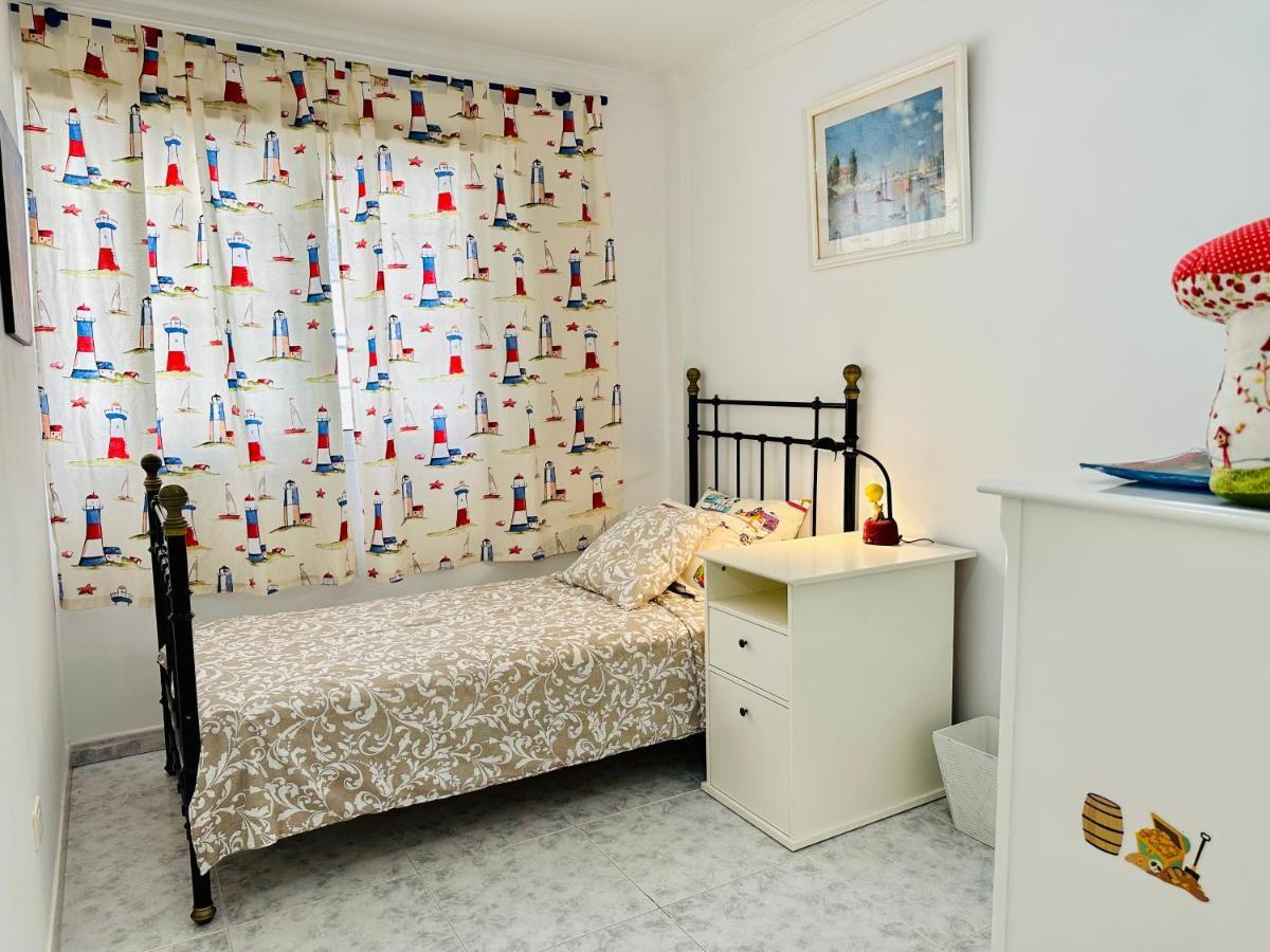 Playa Del Cura - Spacious Beachside Apartment Extérieur photo