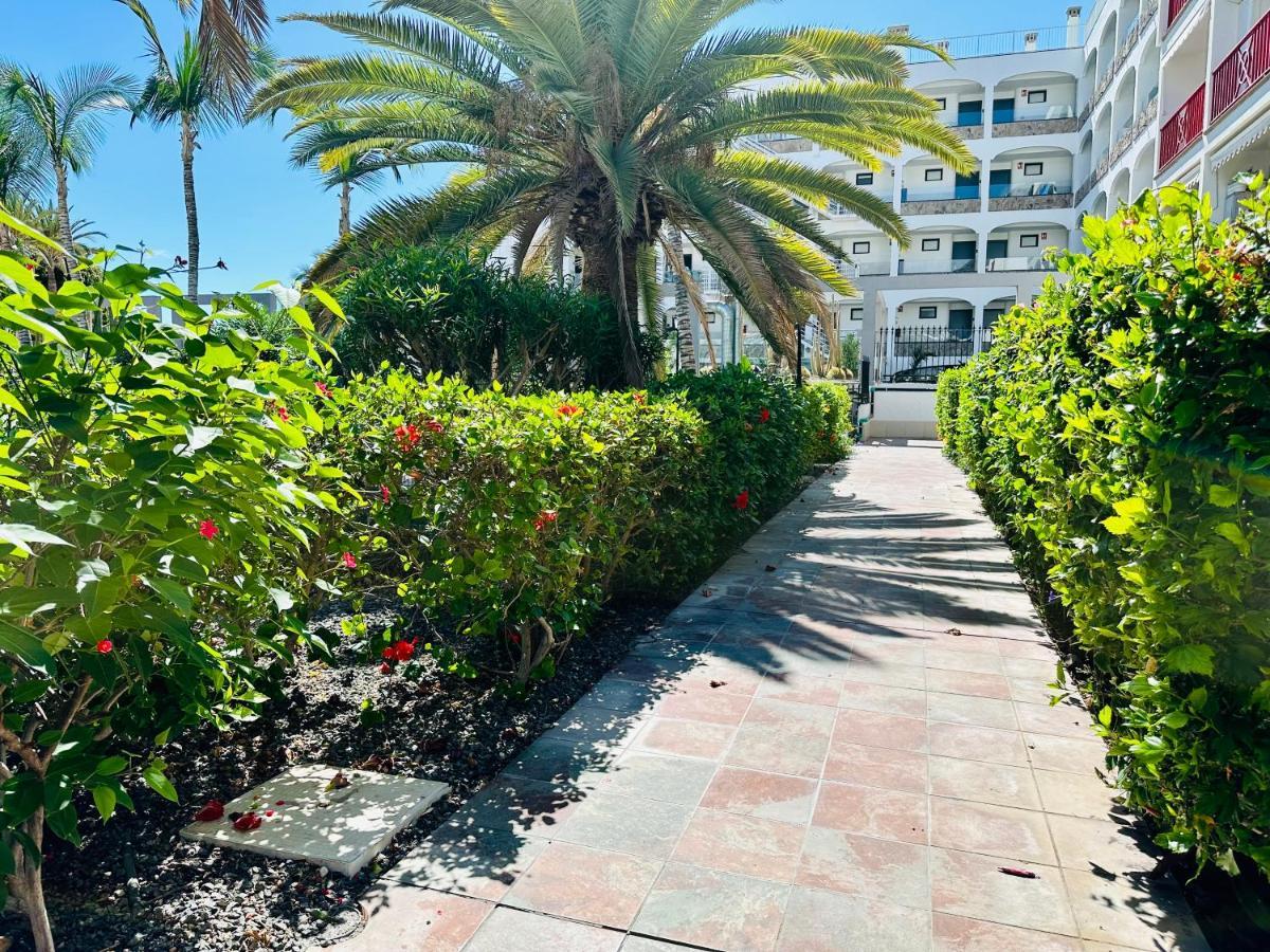 Playa Del Cura - Spacious Beachside Apartment Extérieur photo